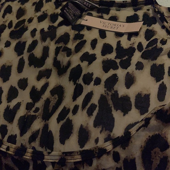 SALE -🥰😊🤗VICTORIA'S SECRET Mesh Top Blouse Tunic Leopard - Picture 5 of 6